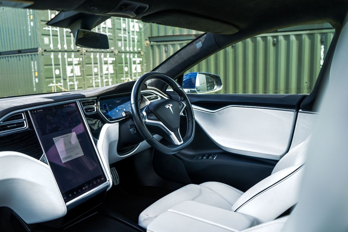 Tesla Model S P100D interior