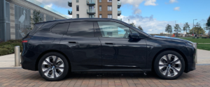 bmw ix40 side-on