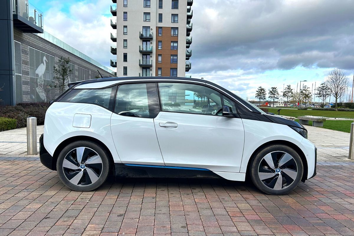 Right side of BMW i3
