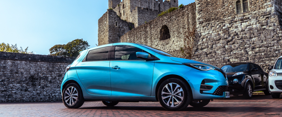 Blue Renault Zoe facing right for blog post