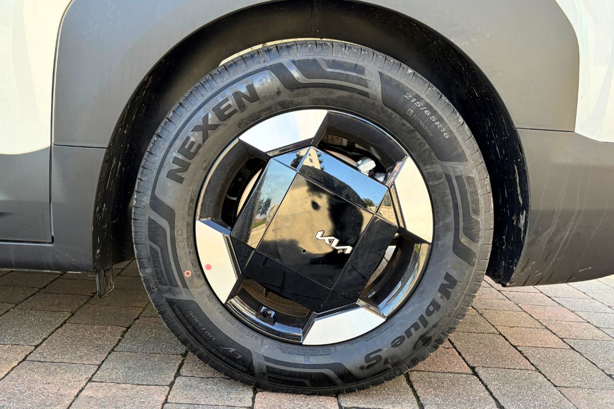 Kia PV5 Passenger Van Hire - EVision Electric Vehicles