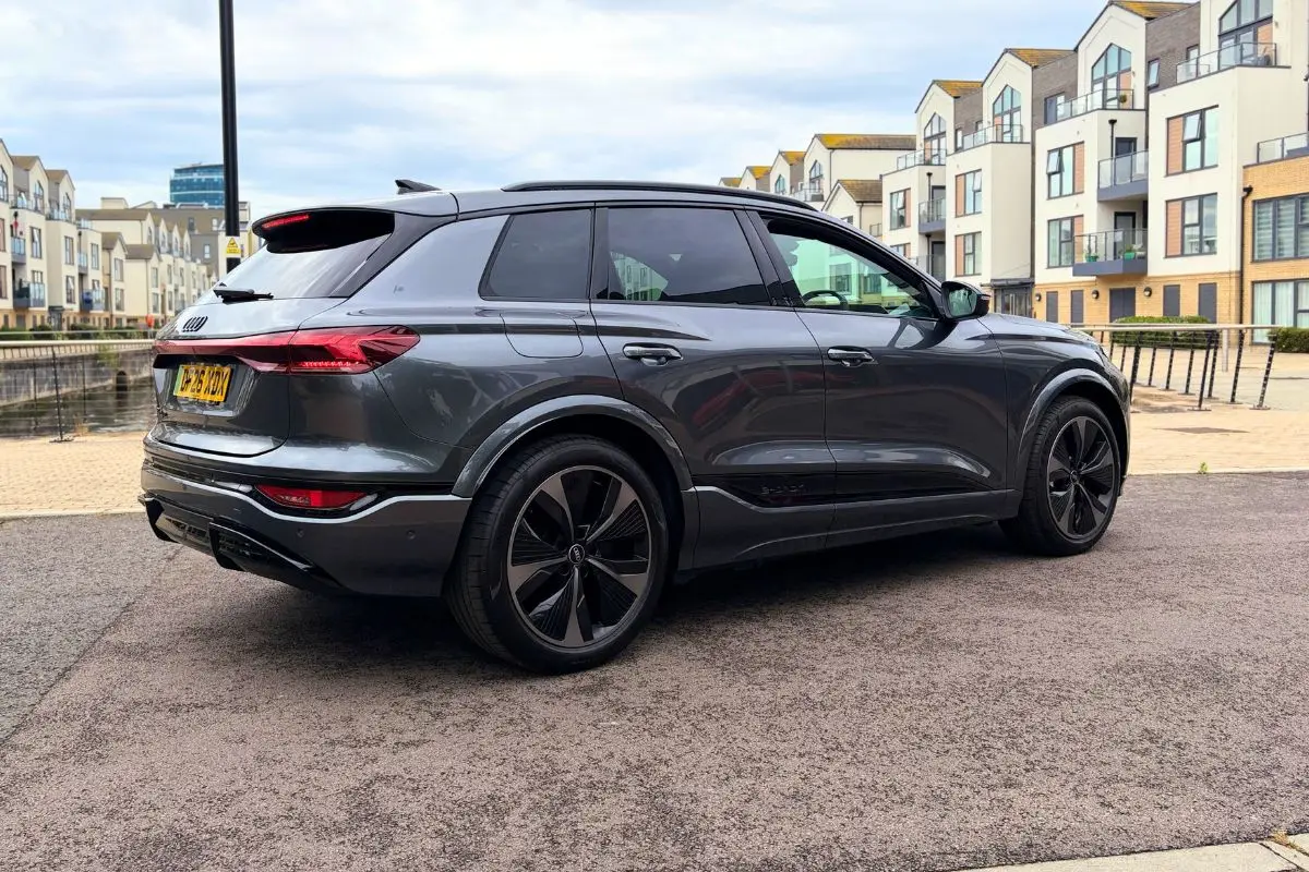 Audi SQ6 e-tron hire from EVision (2) Audi SQ6 e-tron hire from EVision
