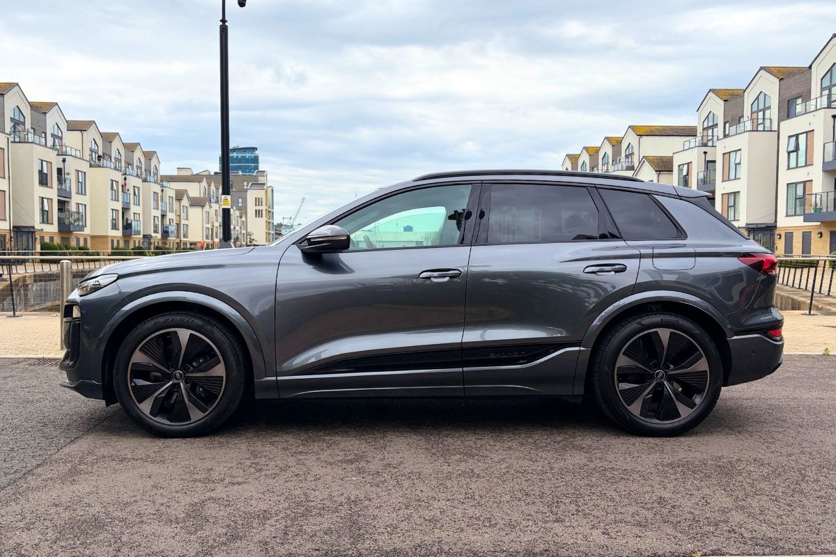 Audi SQ6 e-tron hire from EVision