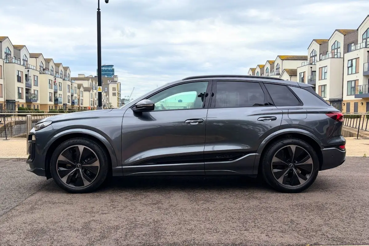 Audi SQ6 e-tron hire from EVision (5) Audi SQ6 e-tron hire from EVision