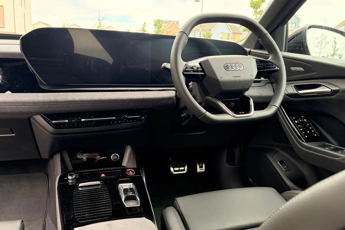 Audi SQ6 e-tron hire from EVision (7) Audi SQ6 e-tron hire from EVision