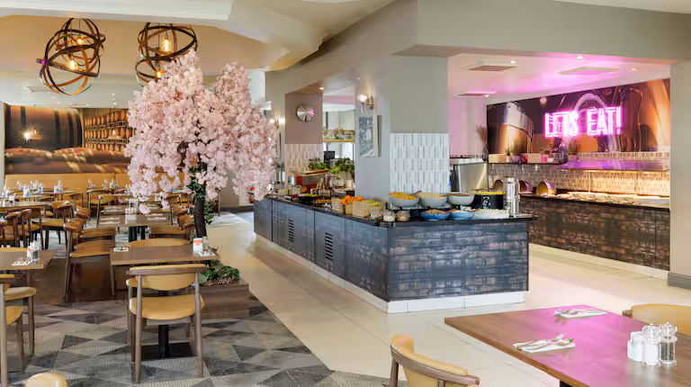 DoubleTree by Hilton Dartford Bridge Hotel